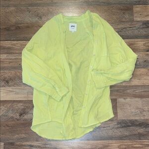 Aerie Lime Lightweight Button-Up Shirt size S